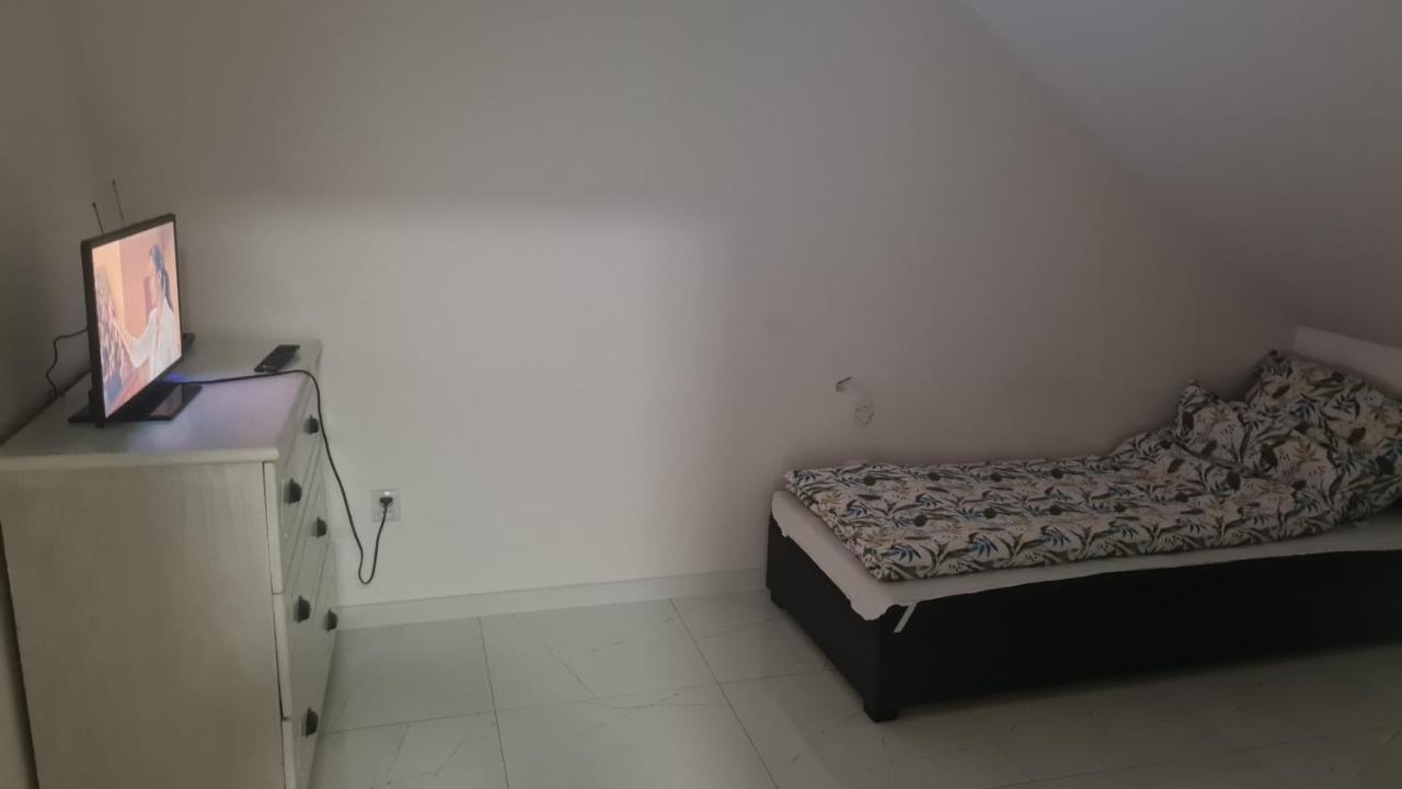 Naworol 5 Apartment ชเตชชิน ภายนอก รูปภาพ